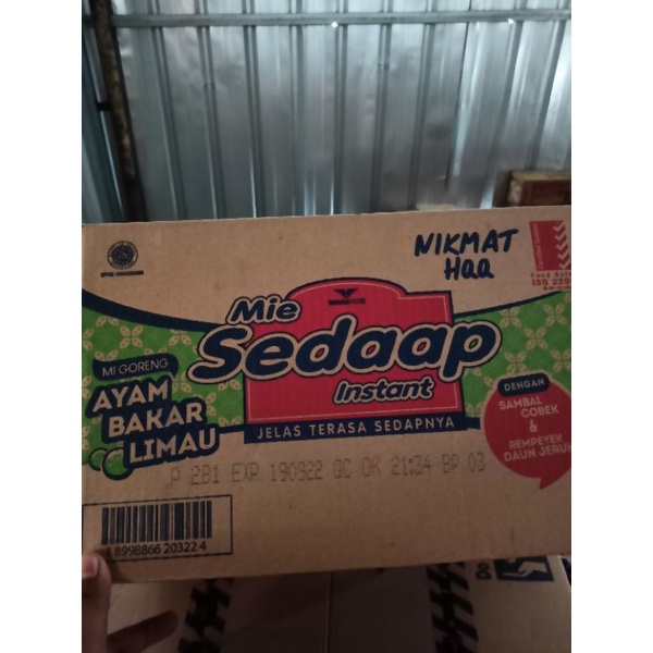 

MIE SEDAP GORENG RASA AYAM BAKAR LIMAU 1DUS