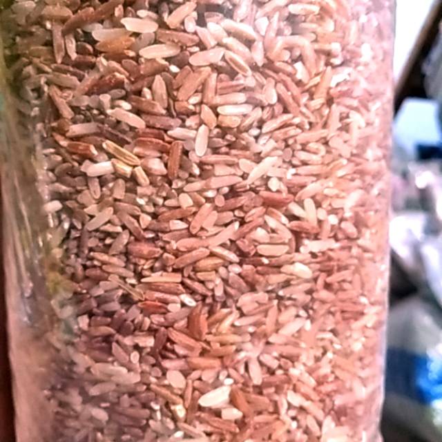 

Beras merah cianjur 1kg
