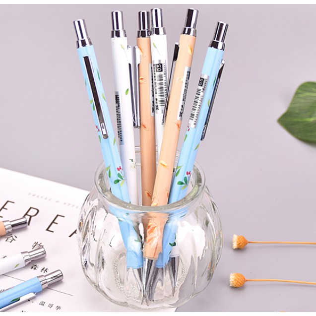 

Pensil Mekanik Besi Love Is A Story 0.5mm