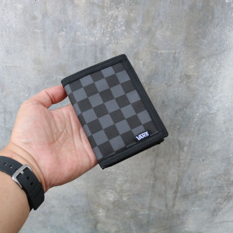 Dompet pria trifold gaines vans checkerboad with strap