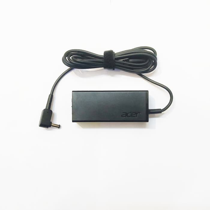 Adaptor Charger Acer Aspire E5-573 E5-721 ES1-521 ES1-711 19V-2.37A