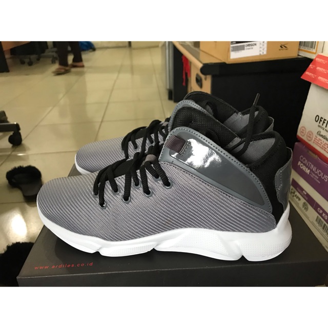 New Arrival Sepatu Basket Ardiles Sedona