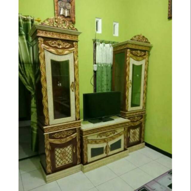 Bupet Tv Kayu Jati