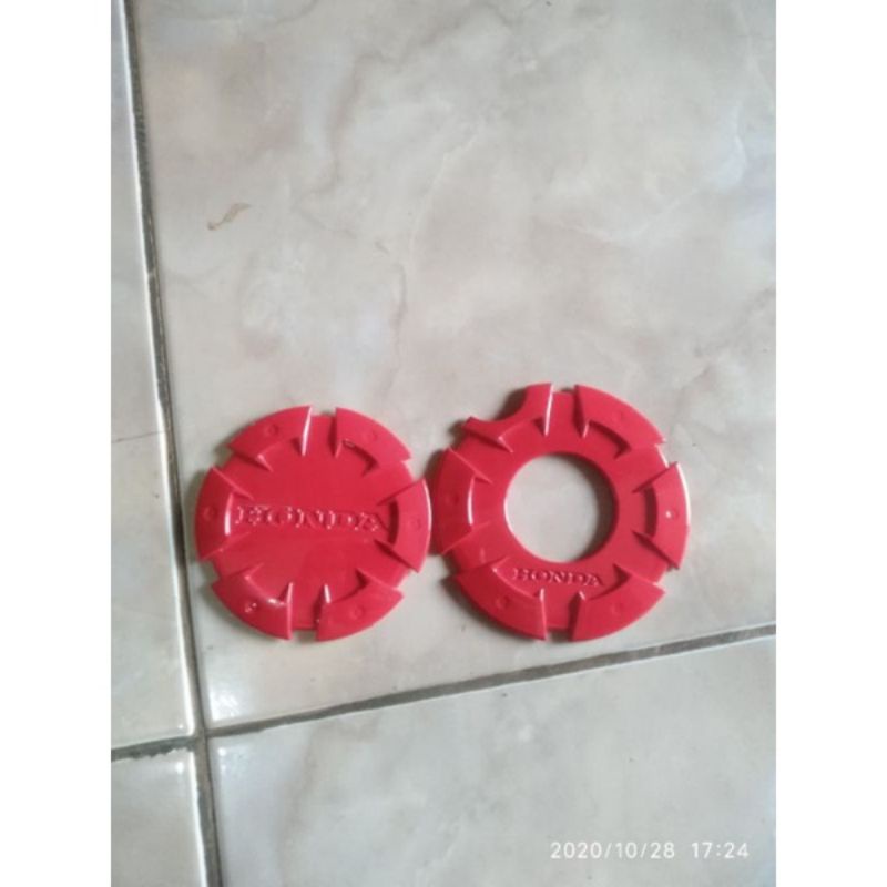 Cover Crank Case Cover Mesin CB150R CBR150R LED SONIC SUPRA GTR Red Original Honda