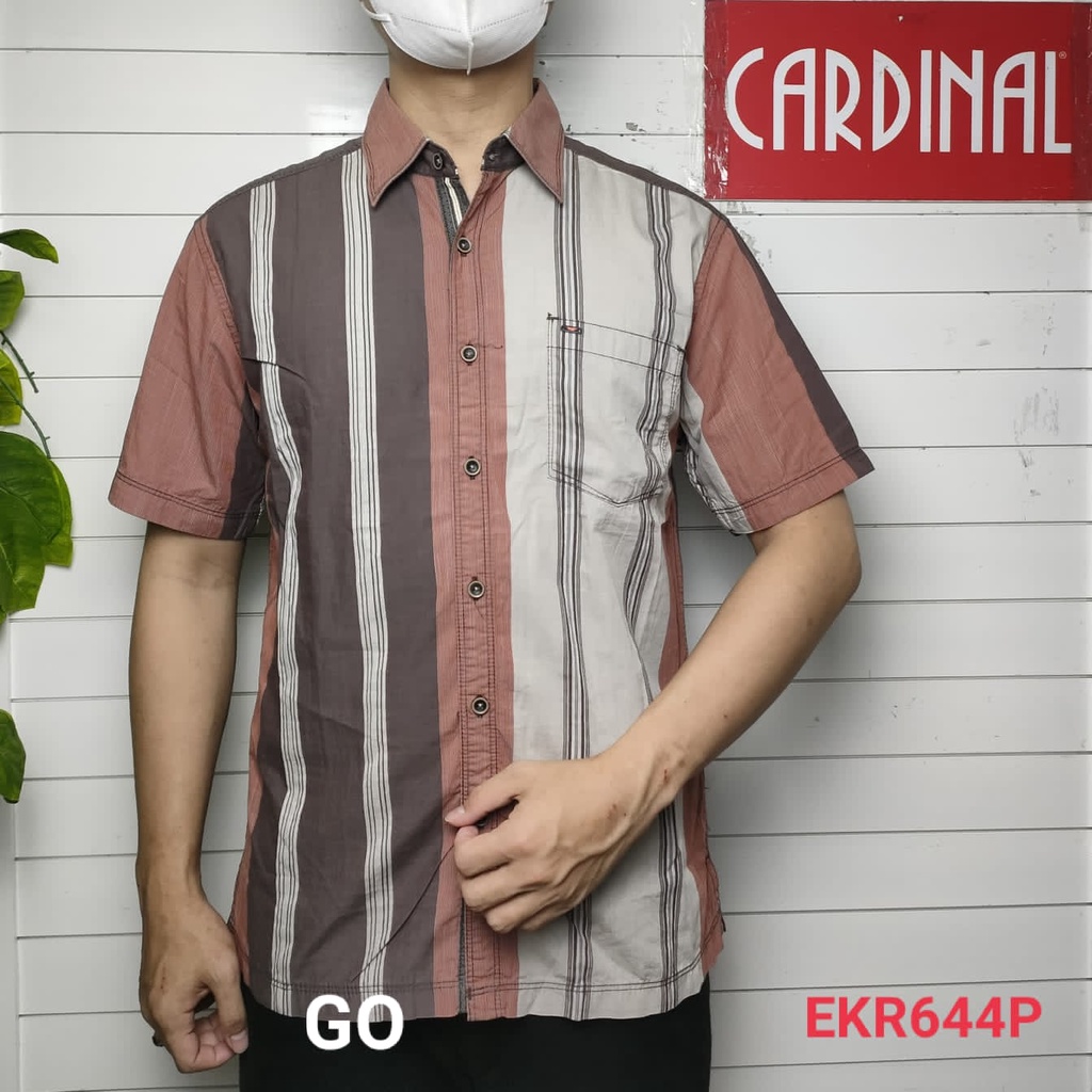 gof XR1 M CARDINAL KEMEJA CASUAL Pakaian Atasan Pria Kemeja Reguler Hem Casual Santai Lengan Pendek