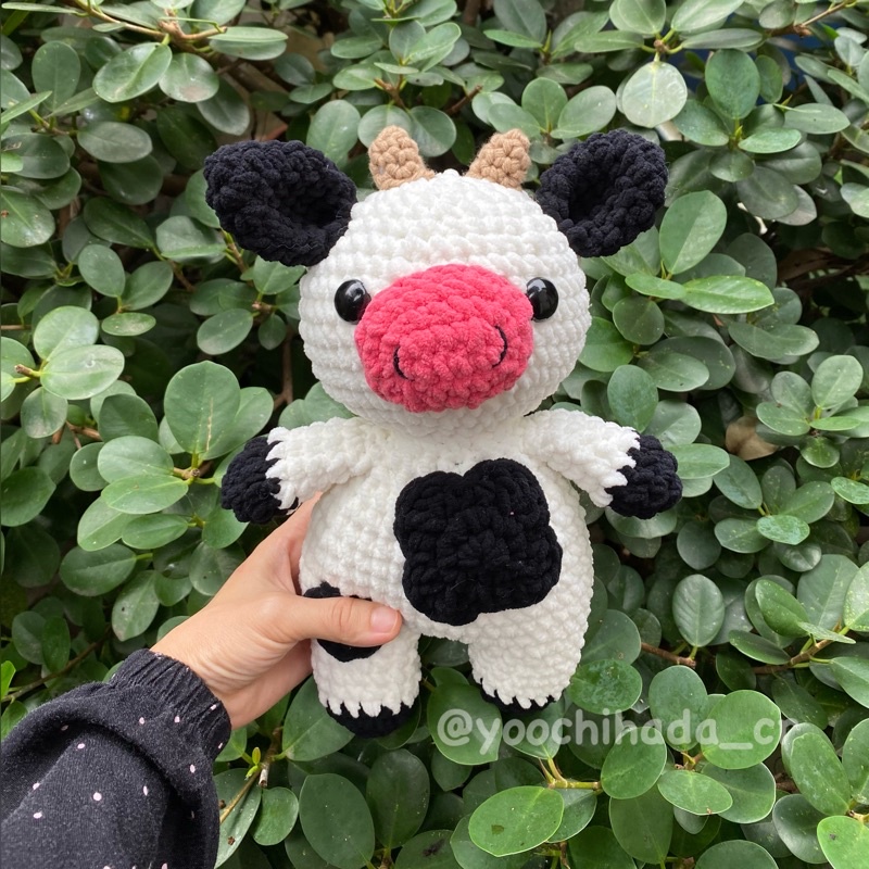 Boneka rajut Sapi