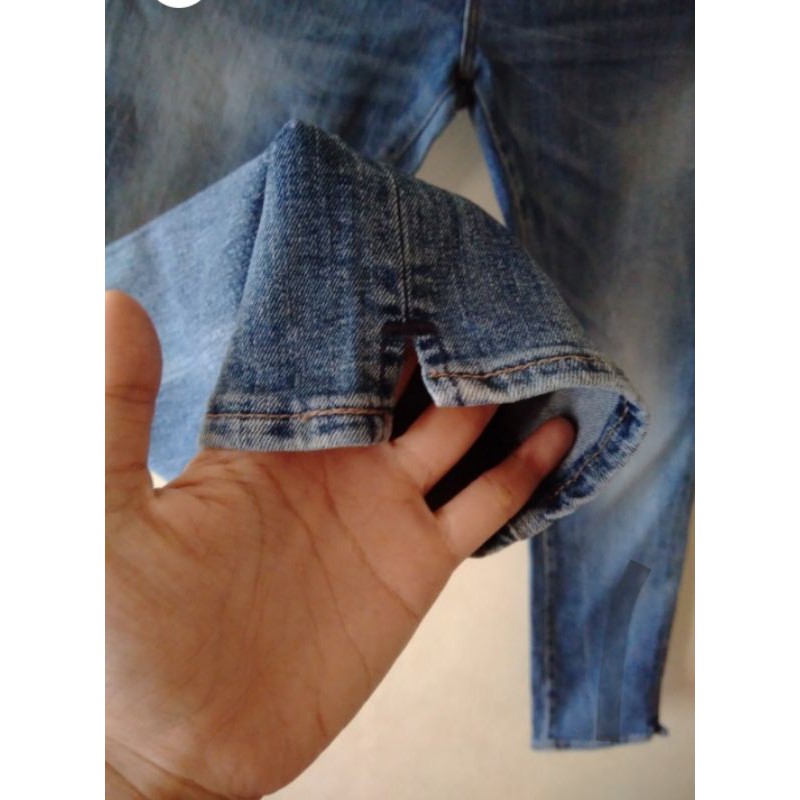 logo jeans preloved