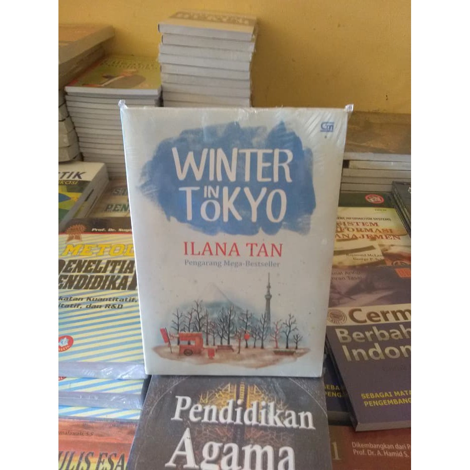 

BUKU WINTER IN TOKYO - ILANA TAN MURAH