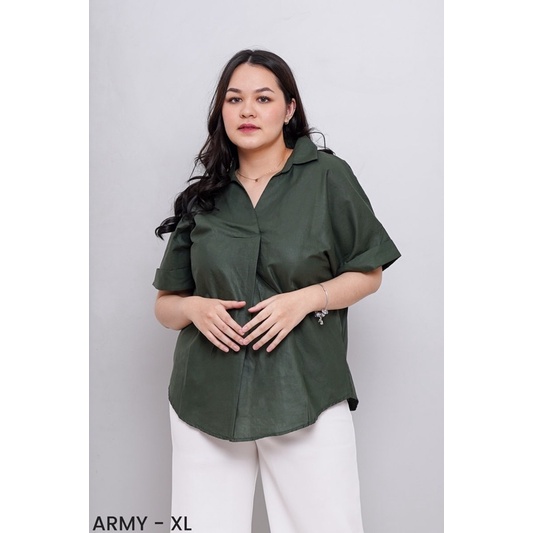 M-XXL Kemeja Katun Twist Neck