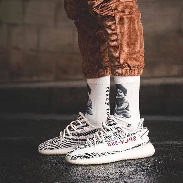 Adidas Yeezy Boost 350 “ Zebra “ Premium Original ( sepatu adidas / sepatu keren )