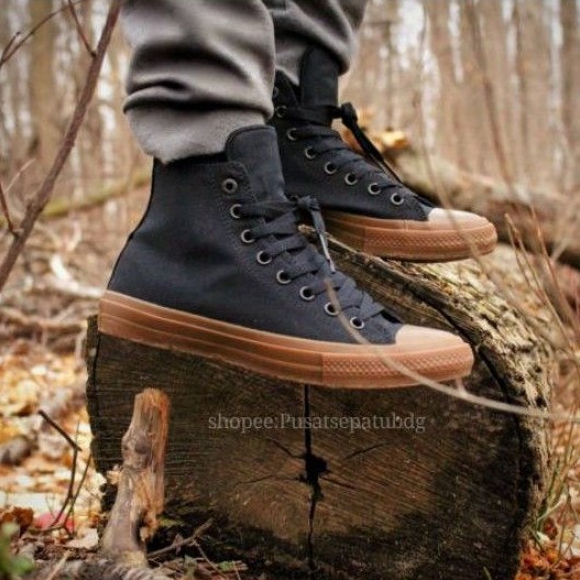 Converse Chuck Taylor High Black Gum