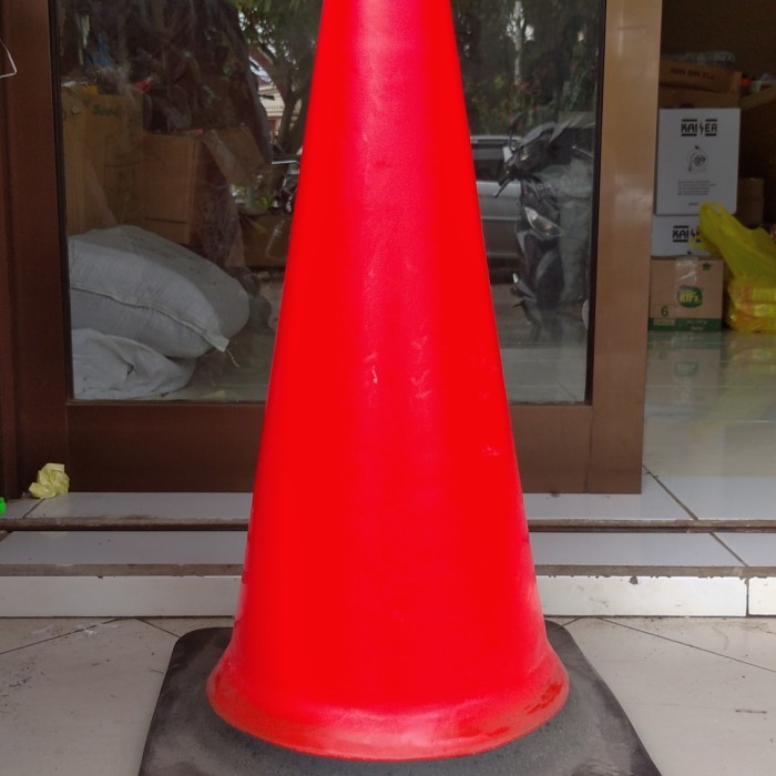 Traffic Safety Cone Rubber Kerucut Pembatas Jalan Orange base hitam