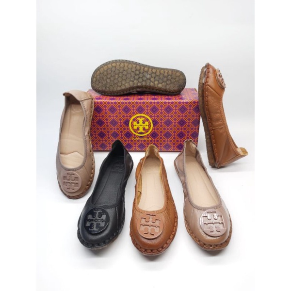 Tory flat leather / sepatu clarks tory / sepatu wanita tory flat shoes