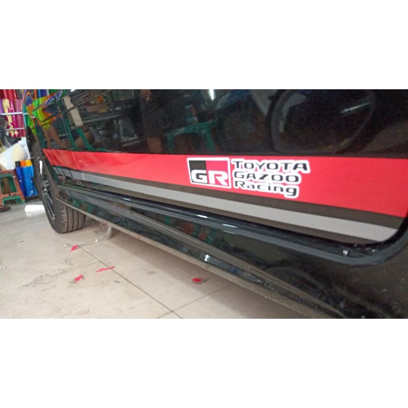 stiker Lis samping bawah agya