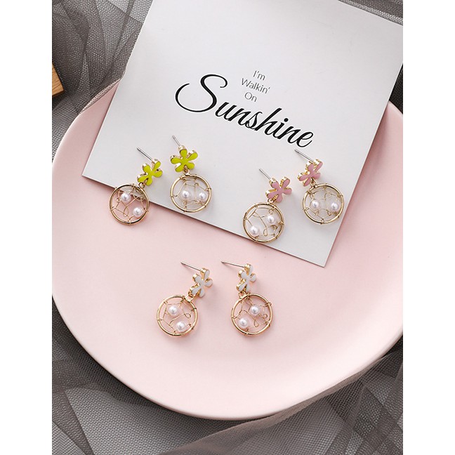 LRC Anting Tusuk Fashion Five Petals Pearl Dream Catcher Earrings F5679X