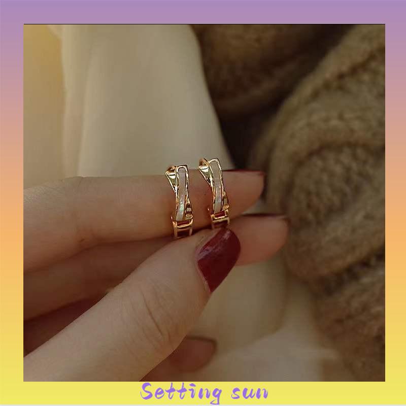 Fritillary Cross Anting Wanita Musim Panas Sederhana High-end Stud Earrings TN