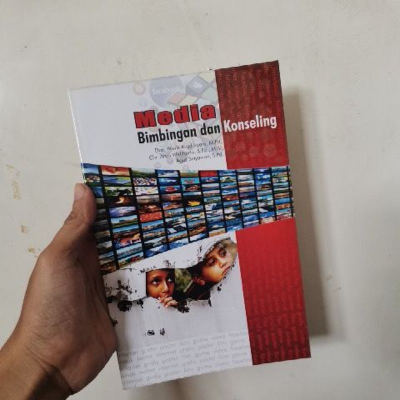 

Media bimbingan dan konseling Dra Wiwik Kusdaryani