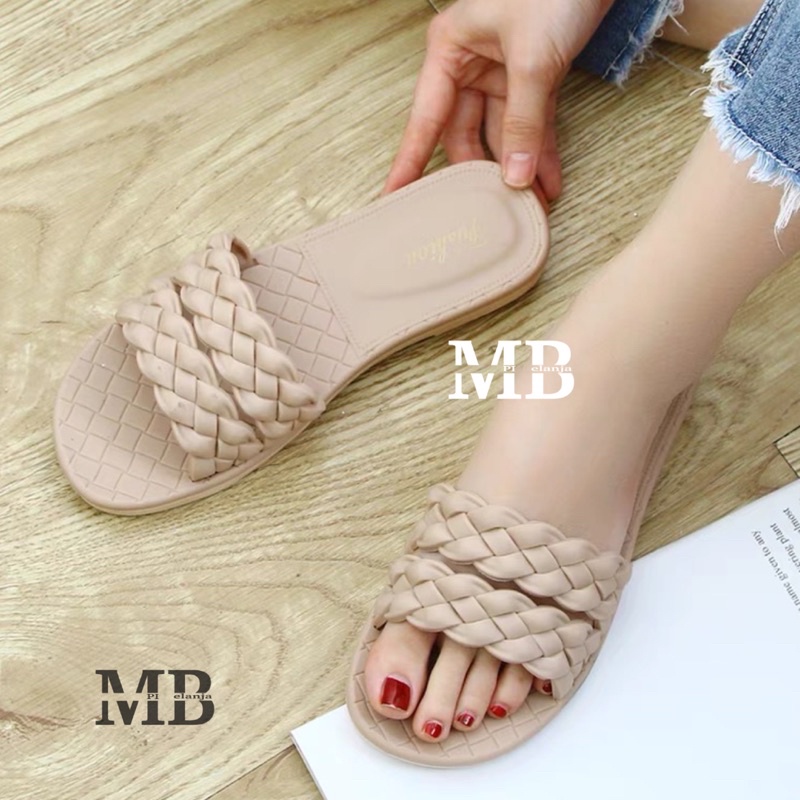 SANDAL FLAT JELLY SLOP WANITA KEPANG DUA 2063