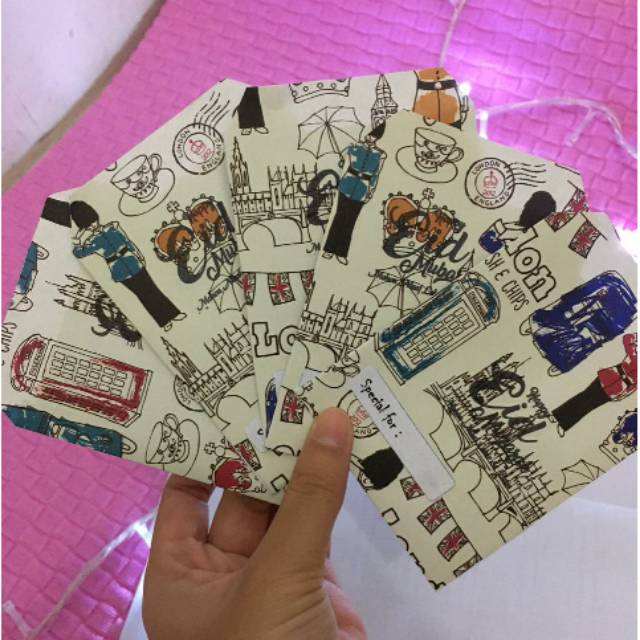 

Amplop lebaran motif lucu london