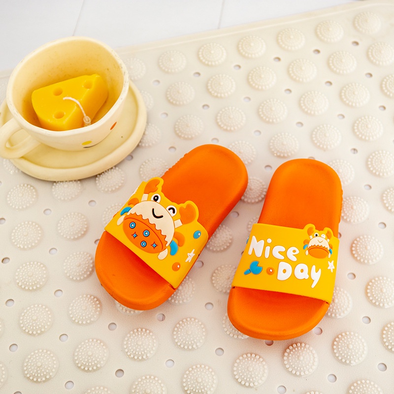 BOSJKT0065 Sandal Anak Selop Motif Kepiting / Sendal Karakter Anak Lucu