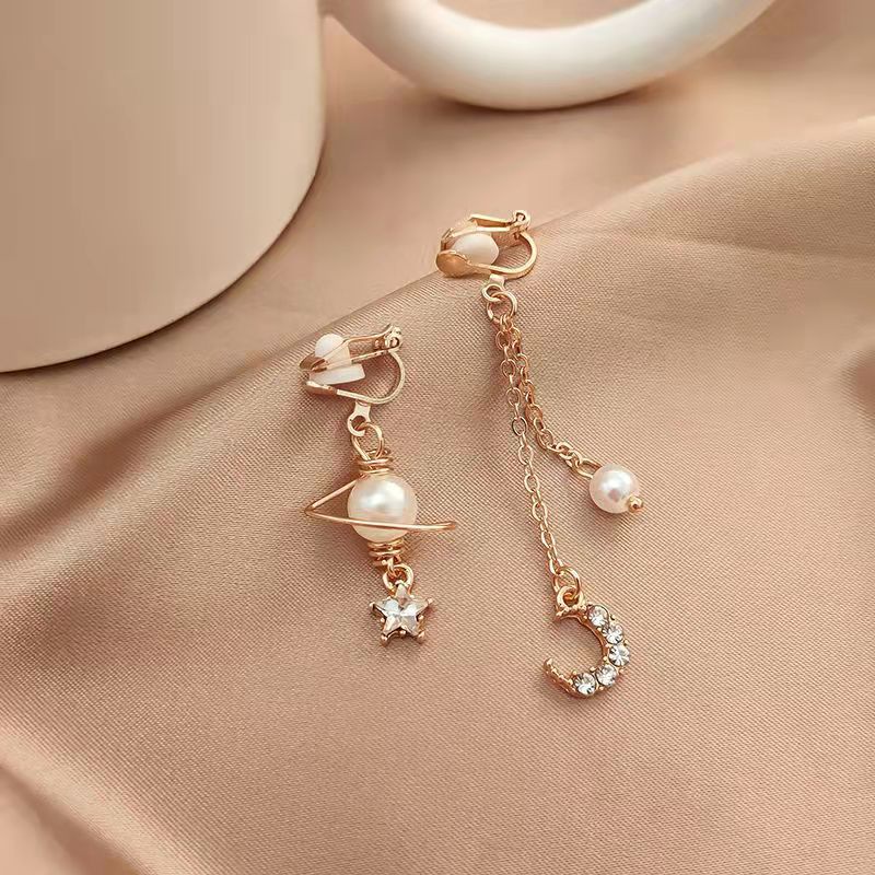 Anting Klip Tanpa Tindik Bahan 925 Silver Hias Mutiara Gaya Retro Korea Untuk Wanita