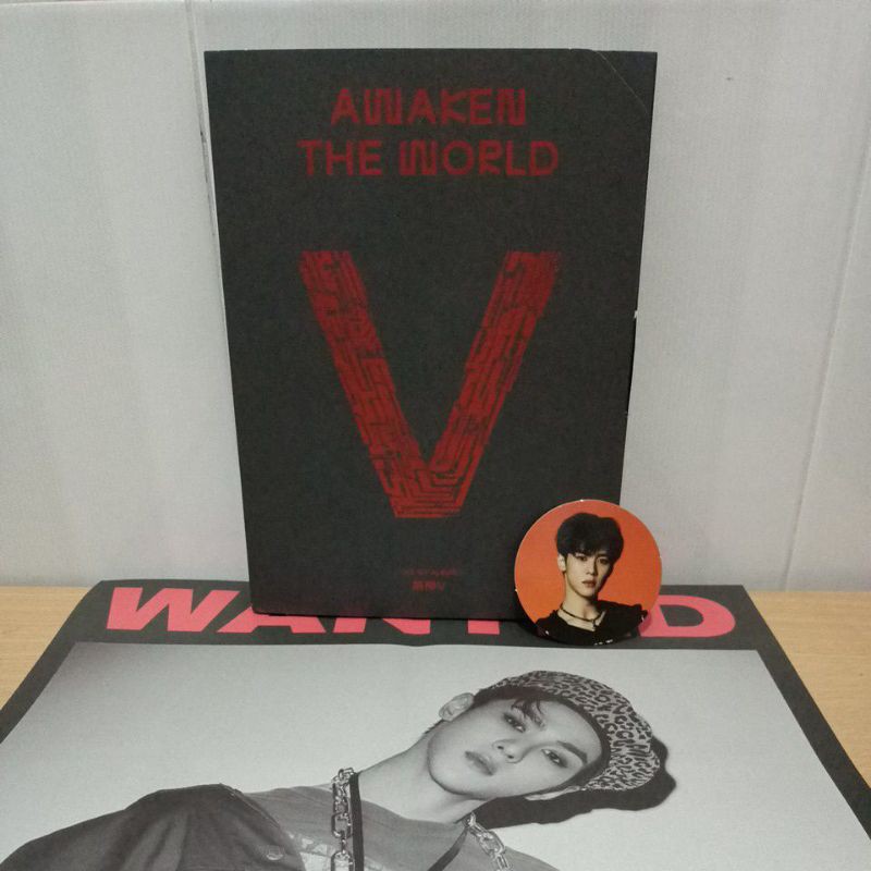Album WayV Awaken The World Kun Set