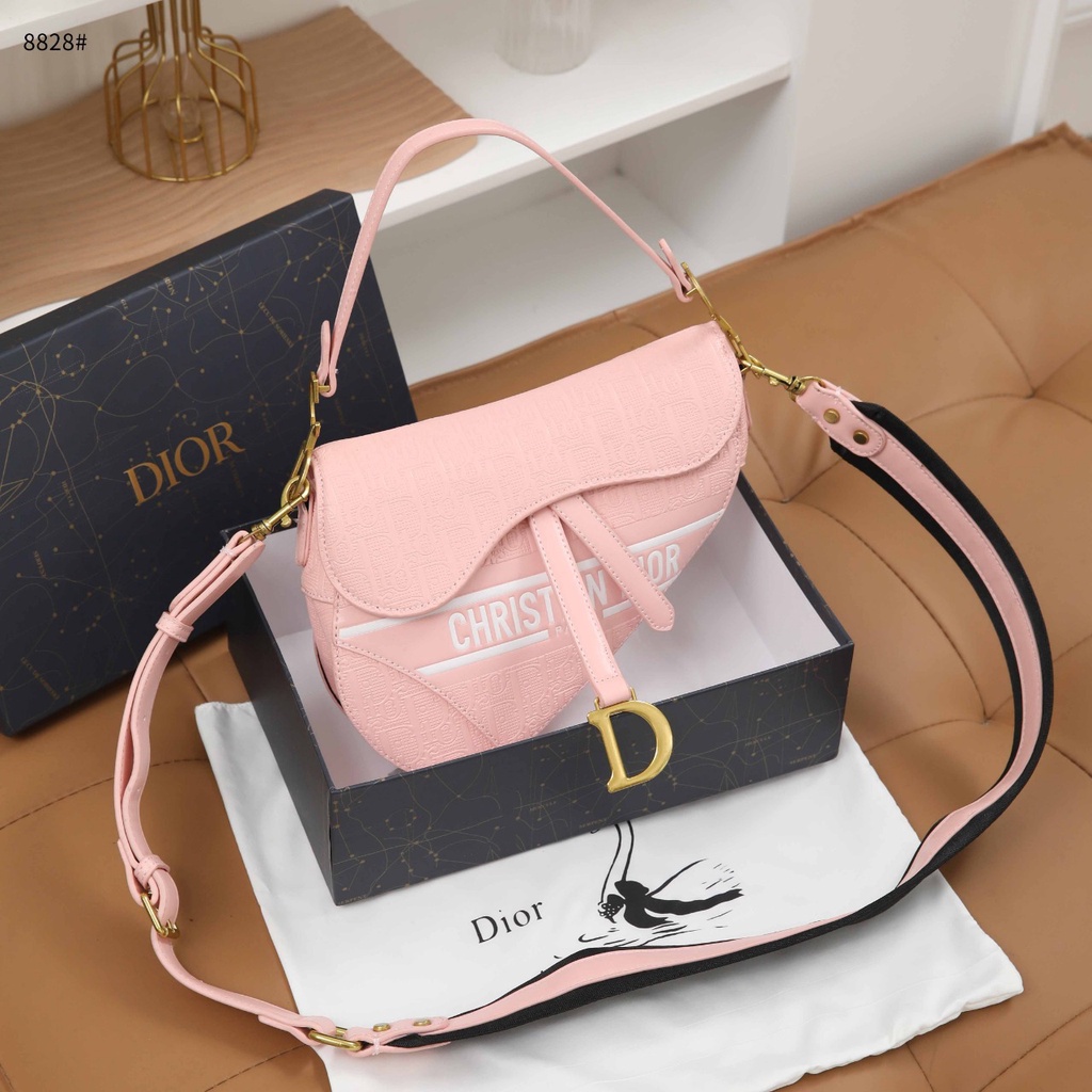 Embossed Leather Saddle Bag 8828