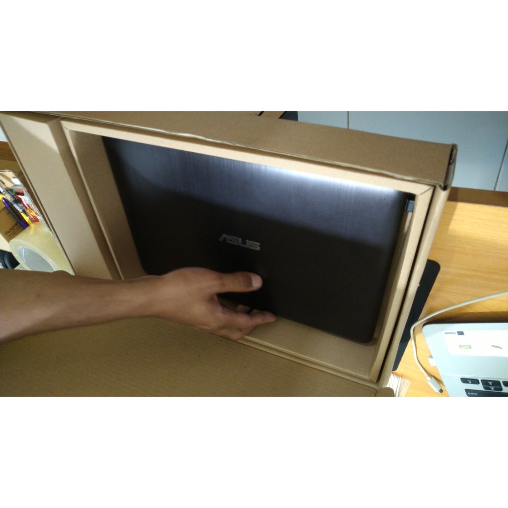 

Box Leptop 14