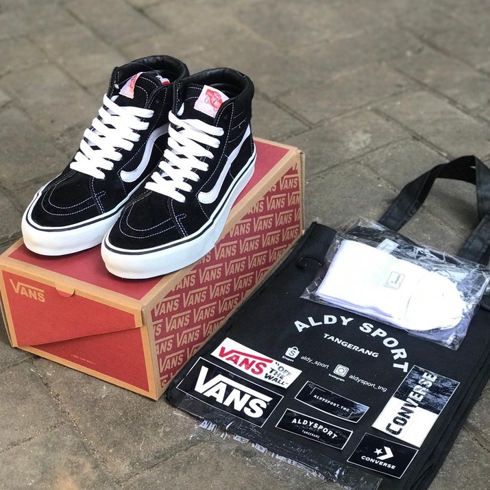 SEPATU VANS SK8 HIGH BW PREMIUM CHINA. SNEAKERS SEPATU PRIA VANS SK8