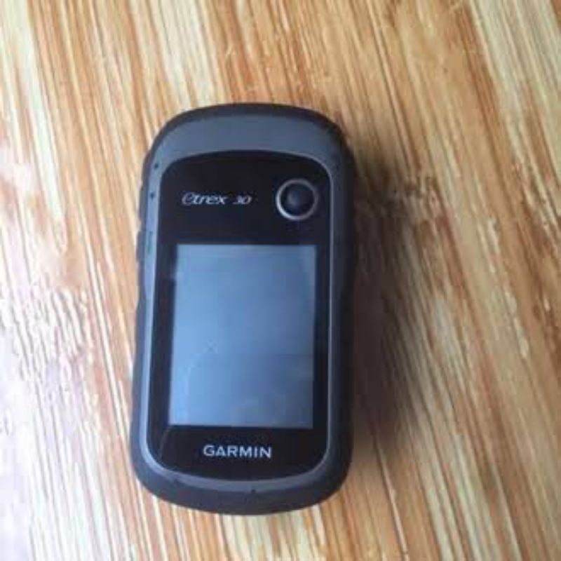 GPS Garmin Etrex 30 bekas normal