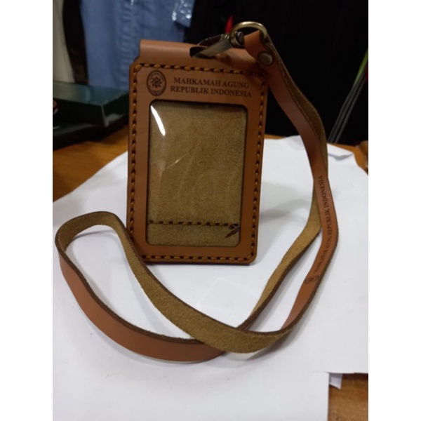 

Nametag id card Holder Mahkamah Agung RI Asli kulit