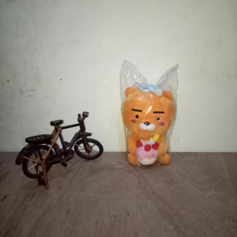 Boneka Plush Model Ryan apeach Kakao Friends little friends