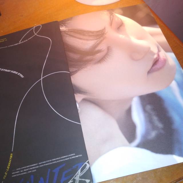 STRAY KIDS ALBUM LEVANTER [ LIMITED VER ]