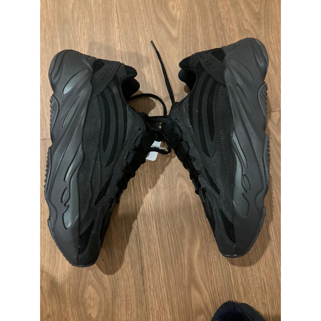 Yeezy 700 vanta Size 7,5 BNIB