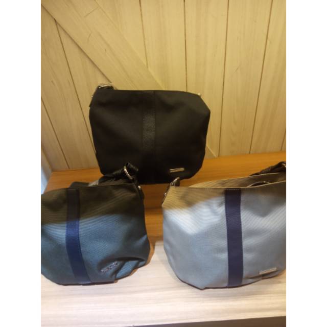 Top handle hush puppies Medium