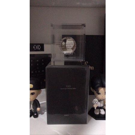 EXO SEHUN OFFICIAL MEDAL QUADRUPLE MILLION SELLER SPECIAL PACKAGE (LIMITED EDITION)