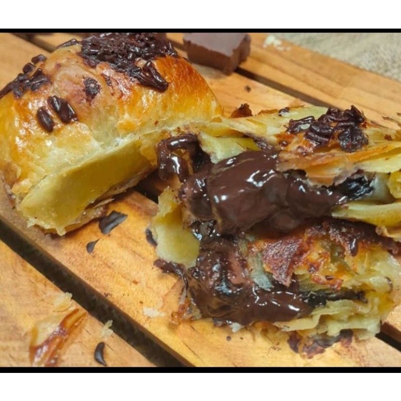 

BOLEN PISANG COKLAT LUMER