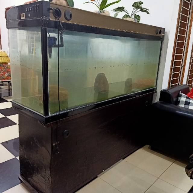 Aquarium Bekas