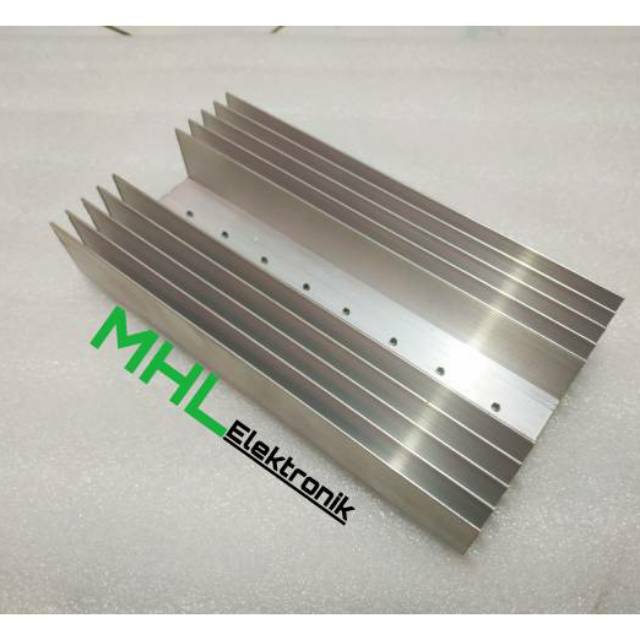 Heatsink 20 cm 10 Sirip Untuk 2 Set Transistor Final Super Tebal 4 mm