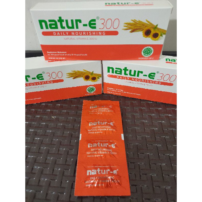 NATUR E 300 IU STRIPS ISI 4 Kapsul