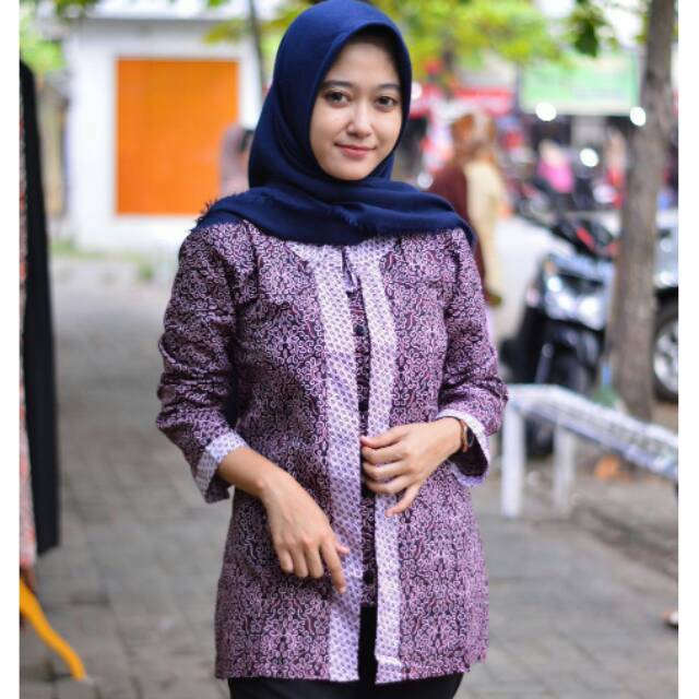 BLOUSE BATIK LENGAN PANJANG MOTIF CLASIK BATIK PEKALONGAN FASHION WANITA ATASAN BATIK BATIK KEKINIAN