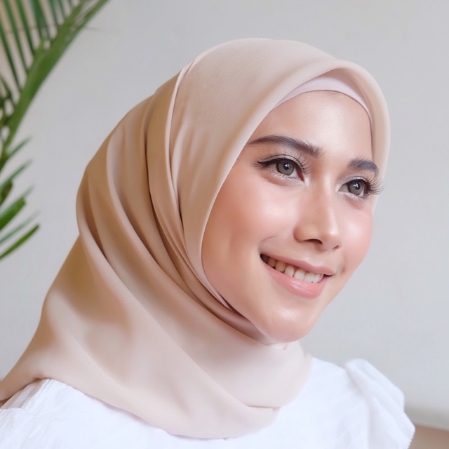 Primero jilbab segiempat dillafisa khaki