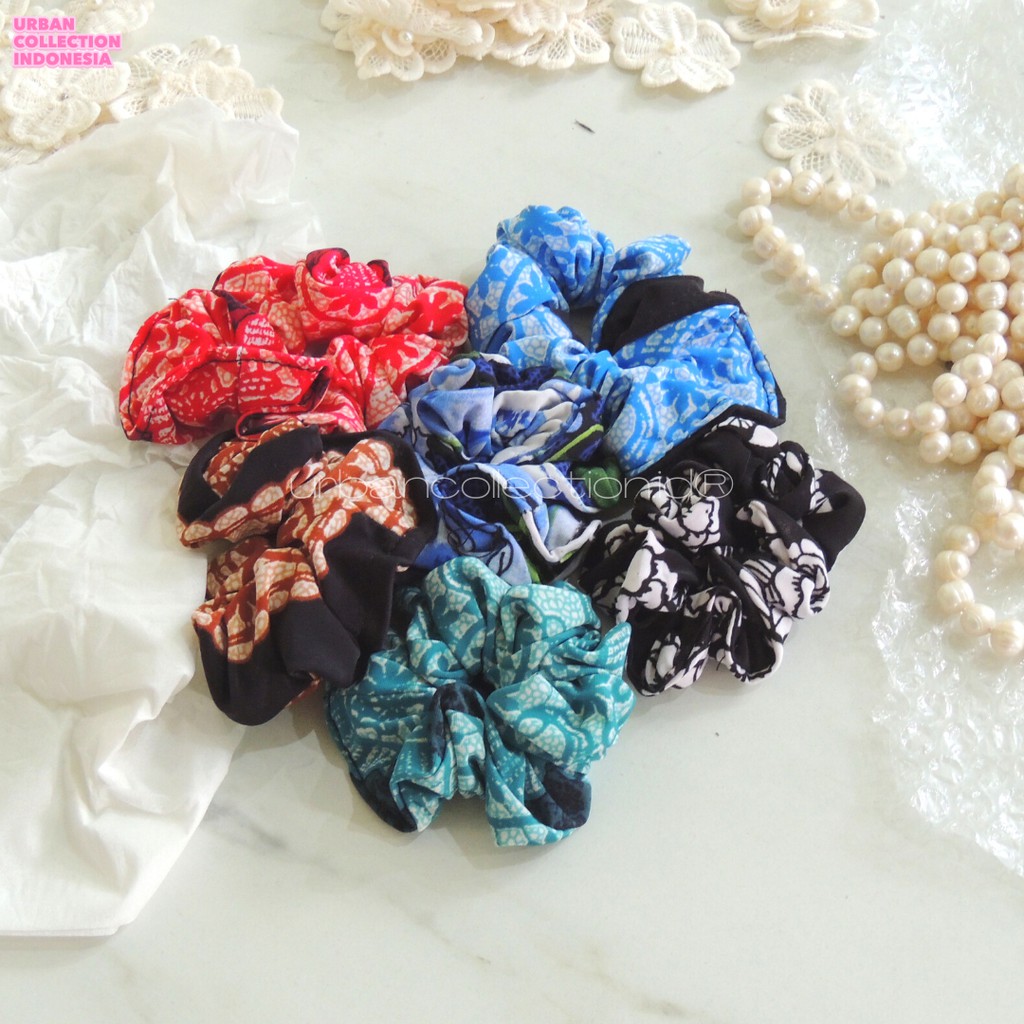 SCRUNCHIE BATIK MOTIF / VINTAGE / IKAT RAMBUT CEPOL MOTIF BATIK / 8 PCS / ʙʏ ᴜʀʙᴀɴᴄᴏʟʟᴇᴄᴛɪᴏɴ®