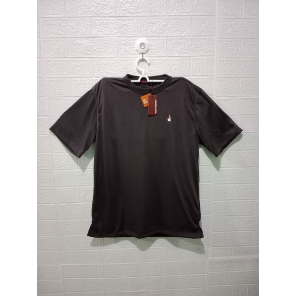 SALE  Kaos Hush Puppies
