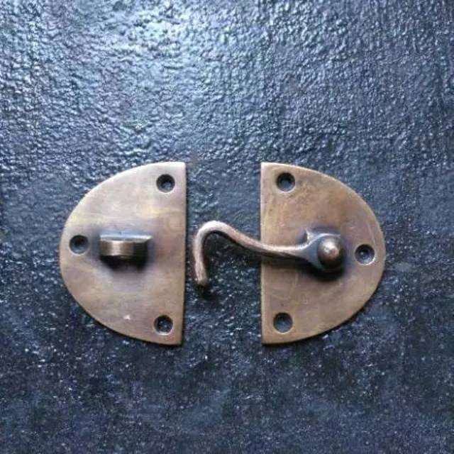 Kunci Pengait Kiri / Latch Kuningan - Oval Latch Kuningan With Hook