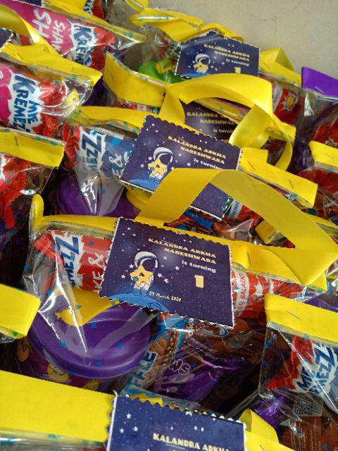 Parcel Snack Murah + Botol Minum Kemasan Cantik Ulang Tahun