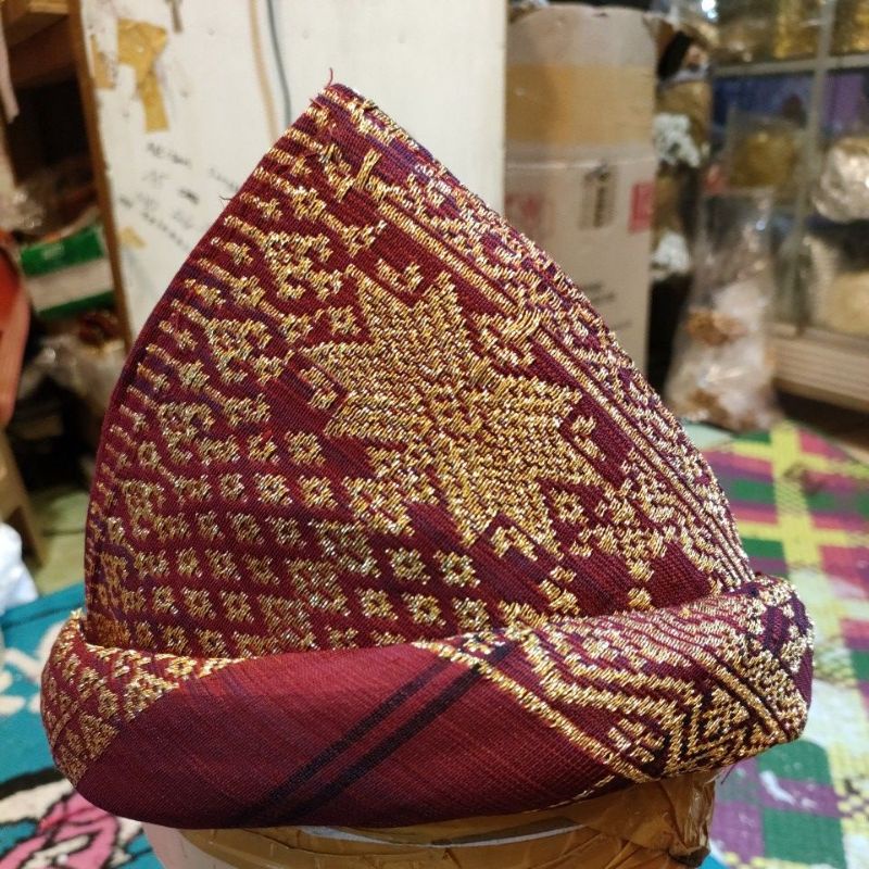 Topi Tanjak Songket Tenun Asli Khas Palembang