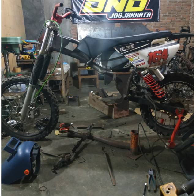 Rangka grasstrack trail jupiter vega fiz r