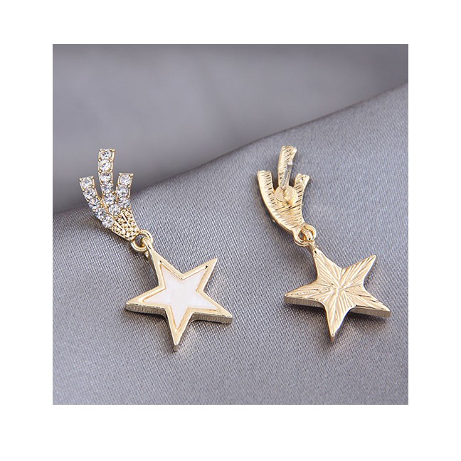 LRC Anting Tusuk Fashion Gold Color Five-pointed Star Diamond Alloy Earrings A61841
