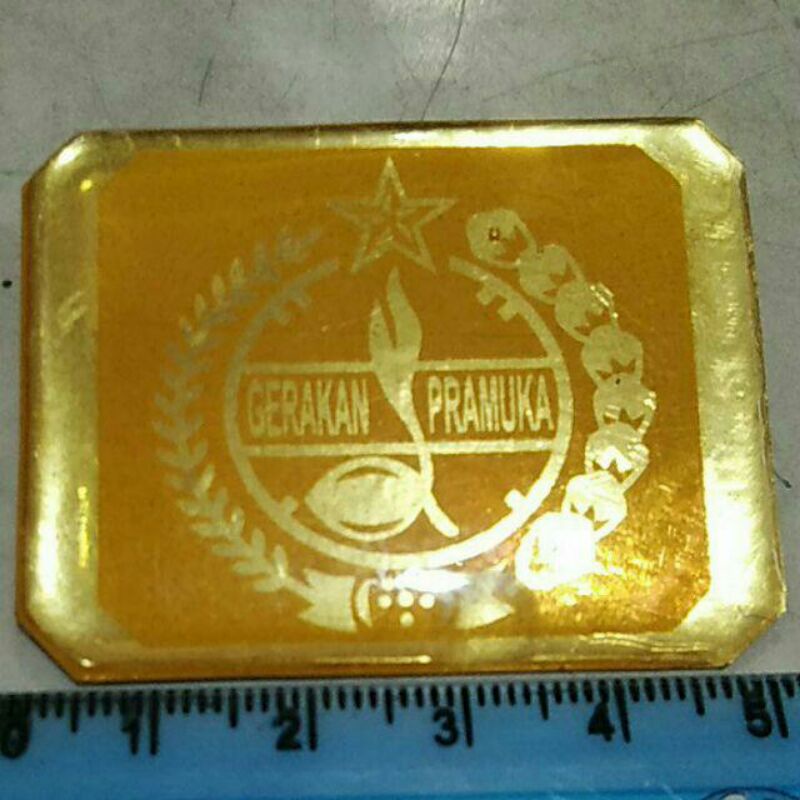 GROSIR 15 BUAH LAMBANG EMBLEM PIN GLOSSY ATRIBUT PERLENGKAPAN TOPI PENITI KEGIATAN PRAMUKA SEGI COWO